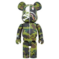 BE@RBRICK mastermind VS BAPE(R)️ 1000% (GREEN)