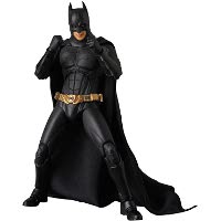 MAFEX BATMAN BEGINS SUIT